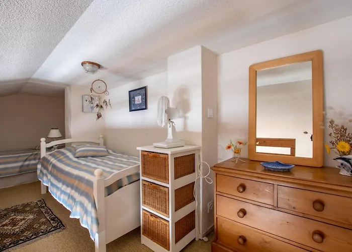 Emplacement Ideal - Trou Du Diable Sur La Corniche *